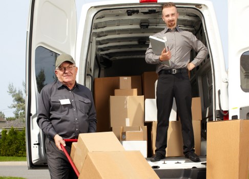 Van loading help for a local move in Dartford