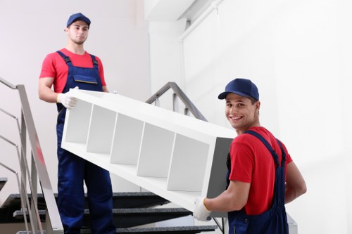 Dartford removal van service for business and household transport