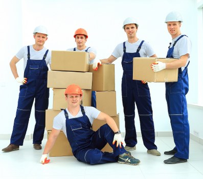Local movers helping with a Dartford house move